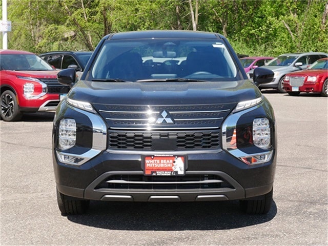 Certified 2024 Mitsubishi Outlander ES with VIN JA4J4UA8XRZ090149 for sale in White Bear Lake, Minnesota