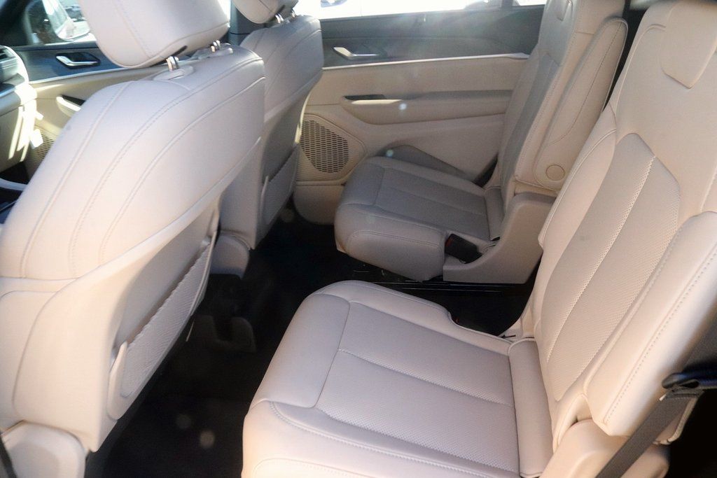 2025 Jeep Grand Cherokee L Limited - Photo 14