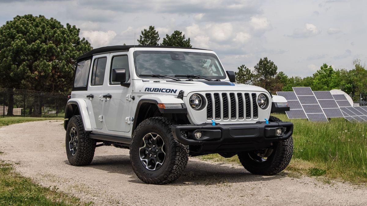 White CJDR Used Jeep Wrangler.jpg