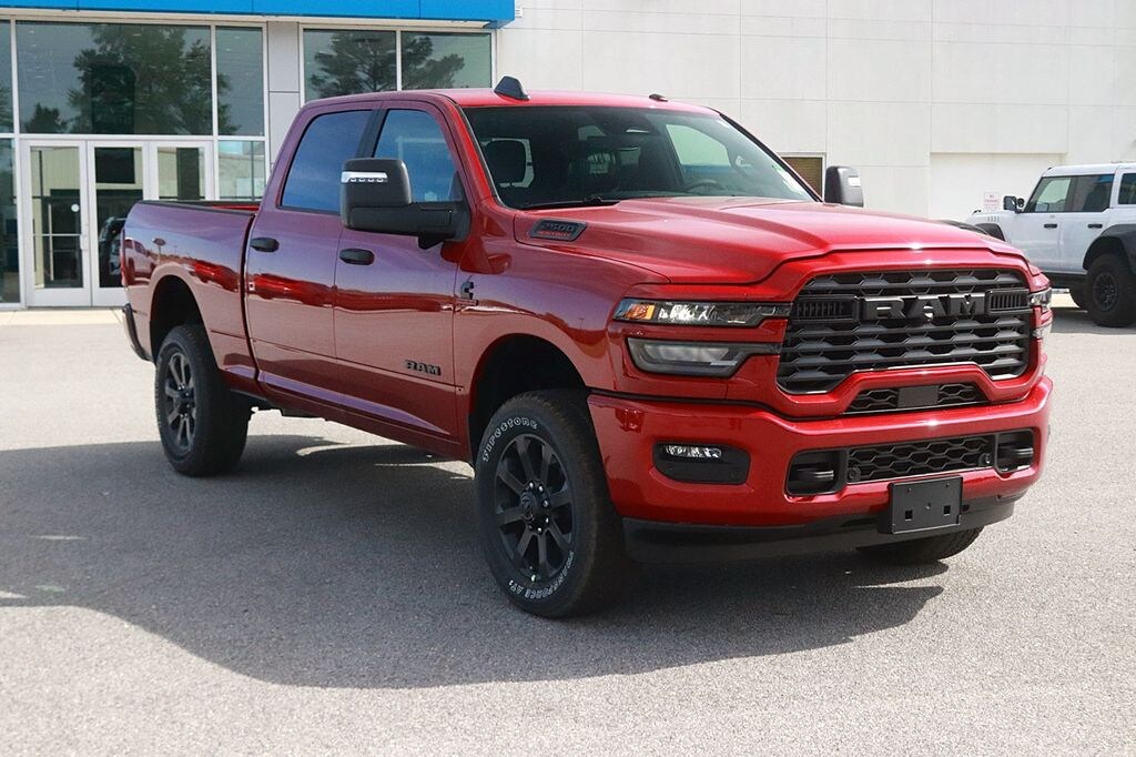 New 2026 Ram 2500 BIG HORN CREW CAB 4X4 6'4 BOX Pickup
