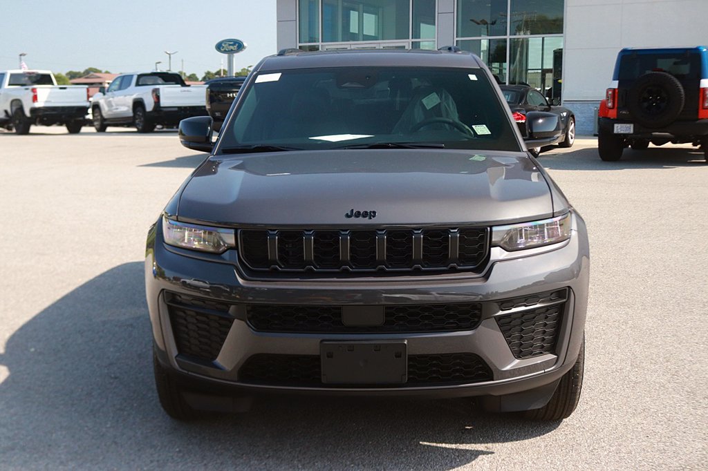 New 2026 Jeep Grand Cherokee L LAREDO 4X4 Sport Utility