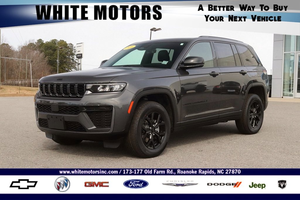 New 2026 Jeep Grand Cherokee LAREDO 4X4 Sport Utility