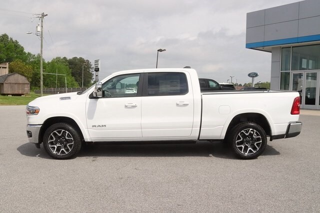 2025 Ram 1500 Laramie photo 4