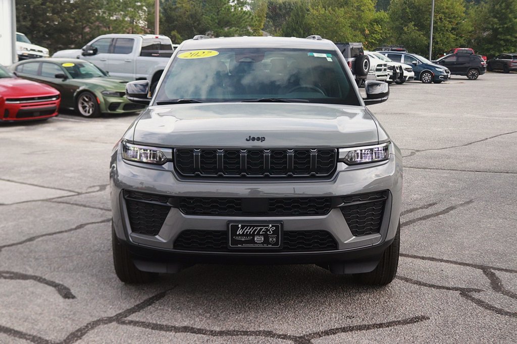 New 2027 Jeep Grand Cherokee L 3 Row LAREDO 4X4 Sport Utility