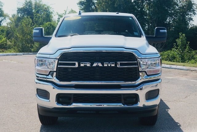 2024 Ram 3500 Tradesman photo 2
