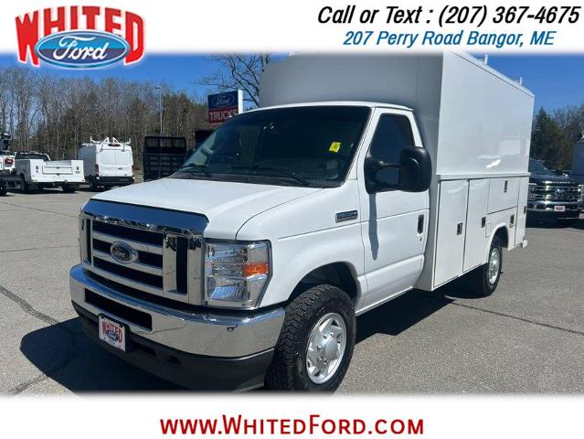 2024 Ford E-Series SRW E-350 Super Duty 138 in WB's photo