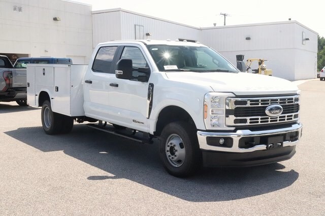 2025 Ford F-350 XL photo 3