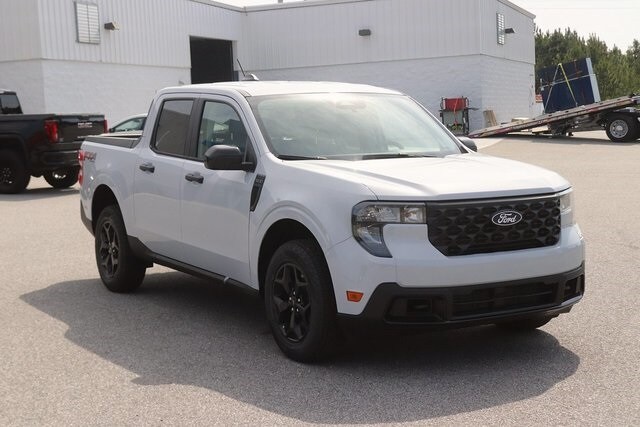 2025 Ford Maverick XLT photo 2