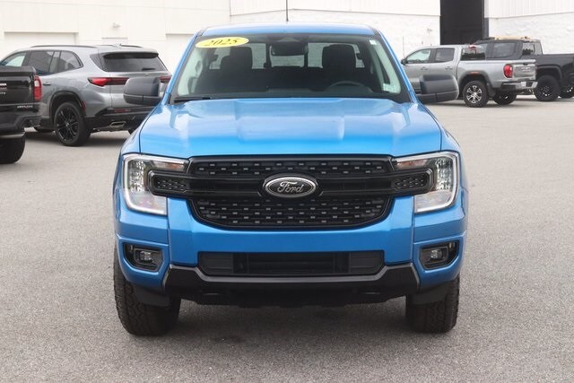 2025 Ford Ranger XLT photo 2