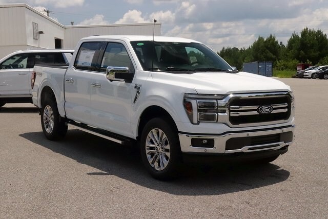 2025 Ford F-150 Lariat photo 2