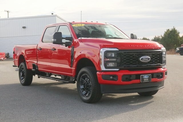 2025 Ford F-350 XL photo 3