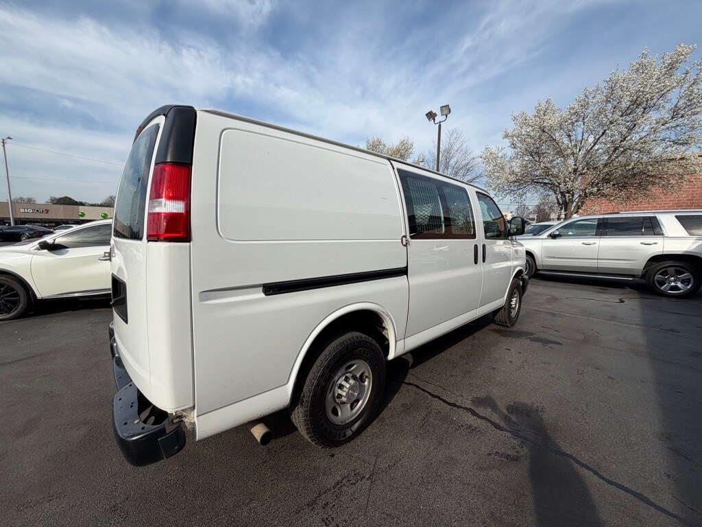 2020 Chevrolet Express Cargo Work Van - Photo 8