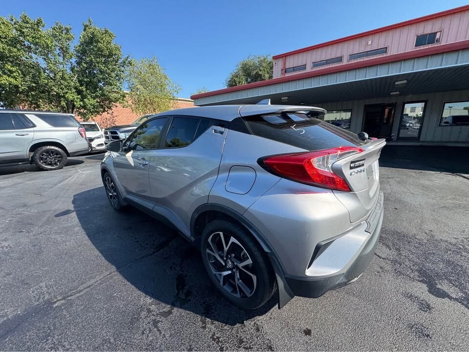 2019 Toyota C-HR XLE Limited photo 3