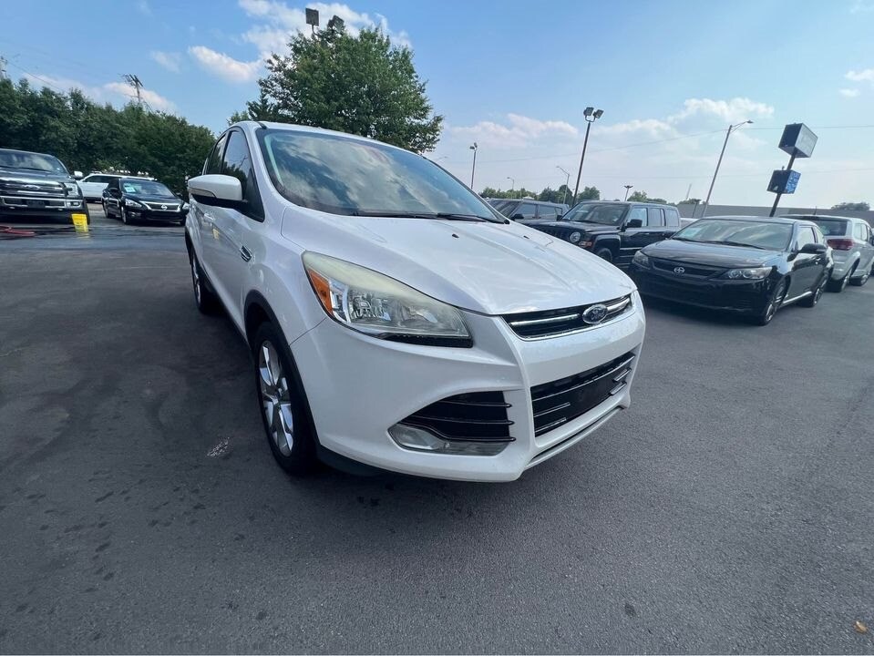 2013 Ford Escape SEL photo 2