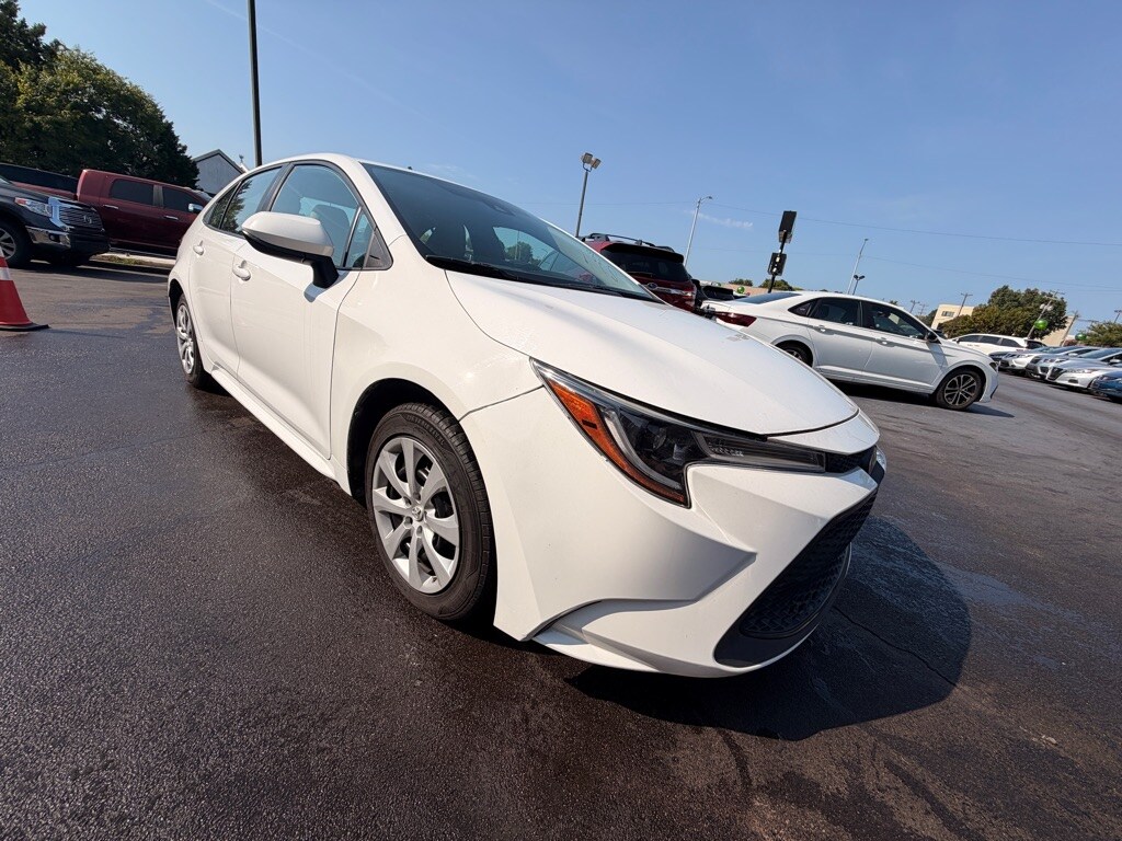 Used 2021 Toyota Corolla LE Sedan