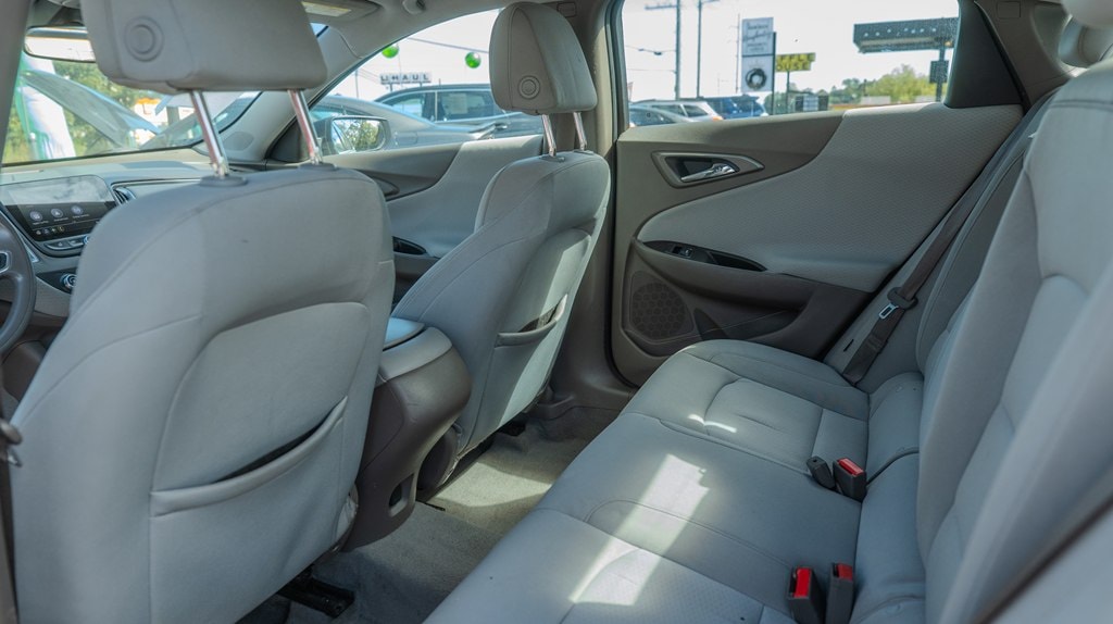 2019 Chevrolet Malibu 1LS - Photo 12
