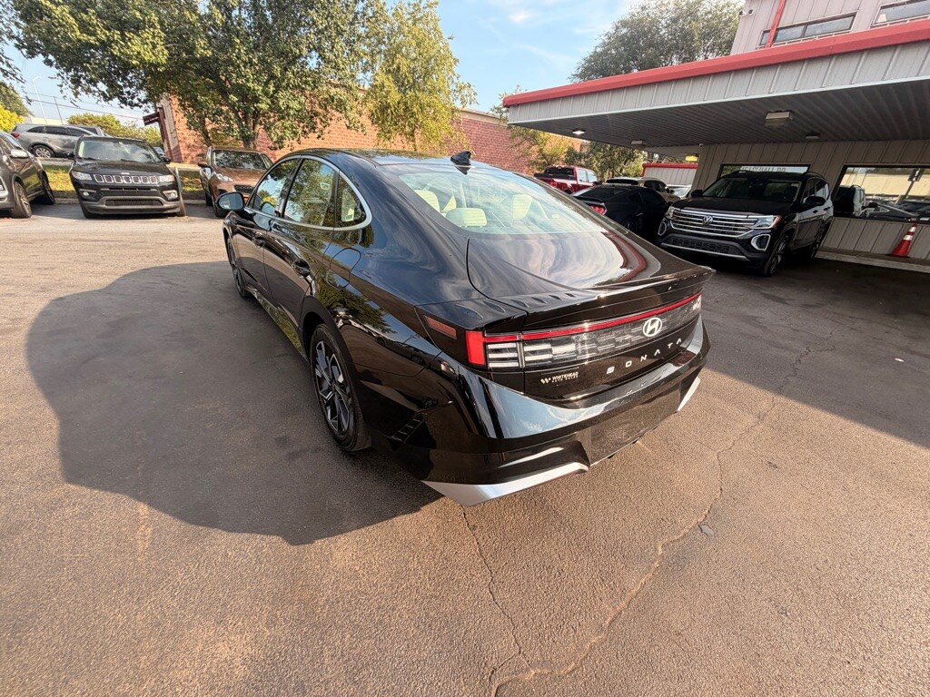 Used 2025 Hyundai Sonata SEL Sedan