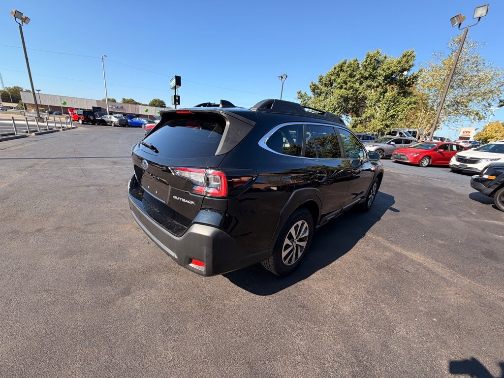 2023 Subaru Outback Premium photo 2