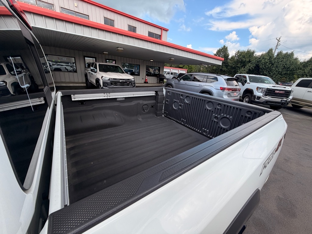2023 Nissan Frontier PRO-4X - Photo 6