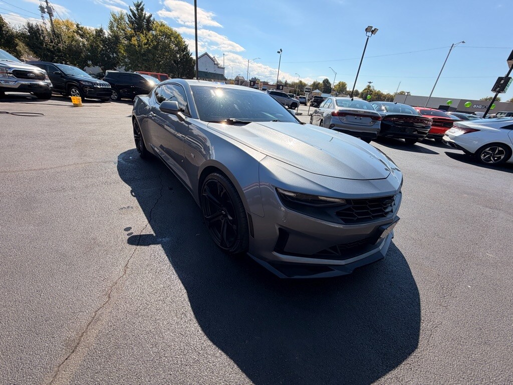 2022 Chevrolet Camaro 1LS 1LT photo 2