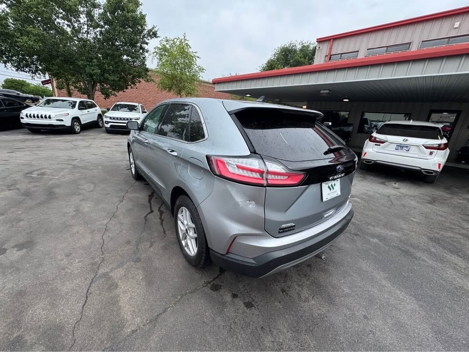 2024 Ford Edge SEL photo 4