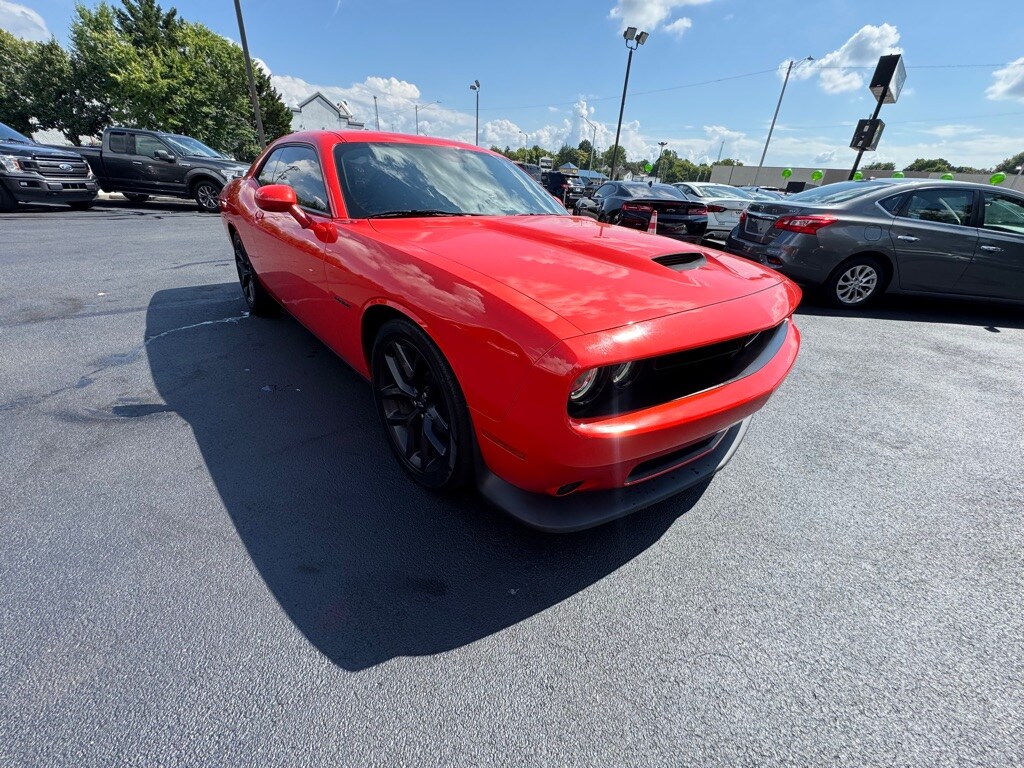 2020 Dodge Challenger R/T photo 2