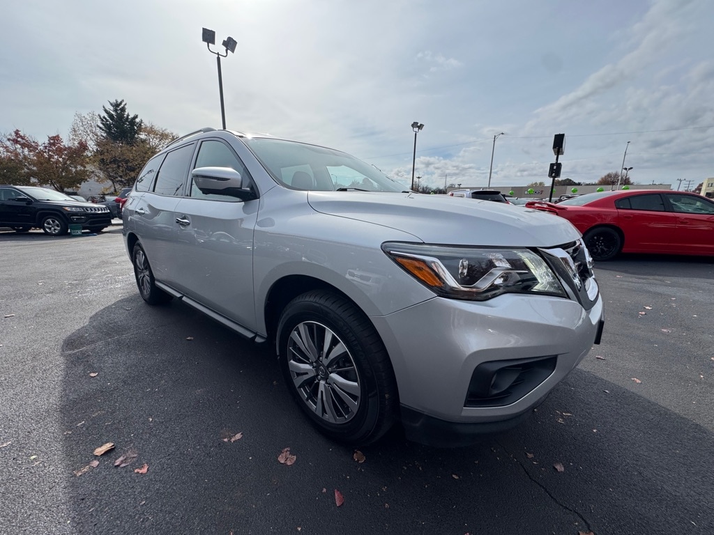 Used 2020 Nissan Pathfinder SL SUV