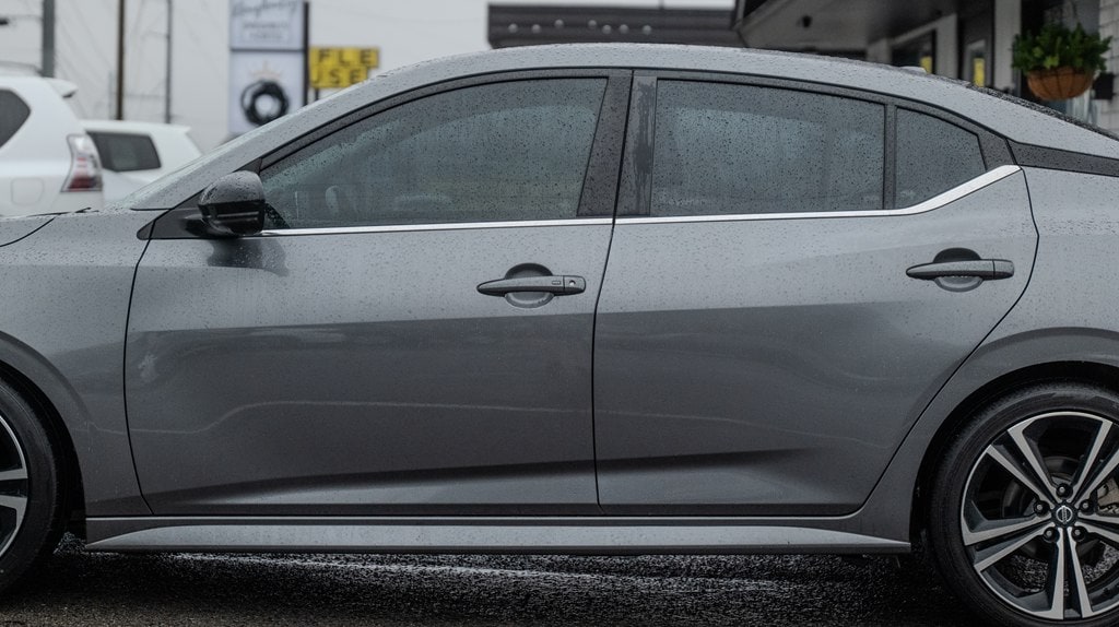 2023 Nissan Sentra SR photo 3