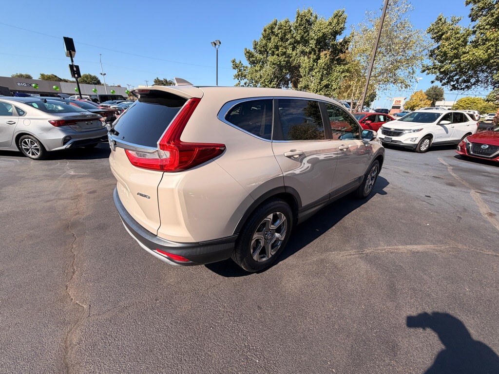 2017 Honda CR-V EX-L photo 2
