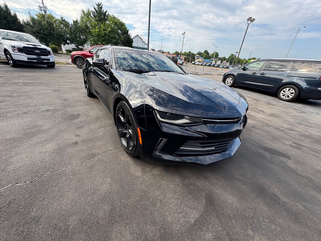 2018 Chevrolet Camaro 1LS 1LT photo 2