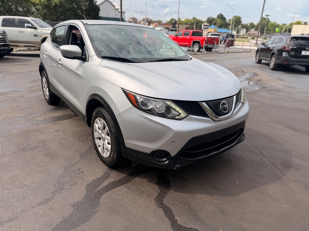 Used 2019 Nissan Rogue Sport S Wagon