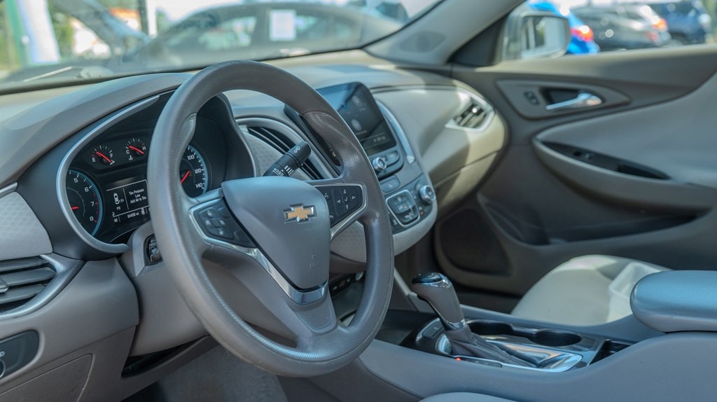 2019 Chevrolet Malibu 1LS - Photo 9