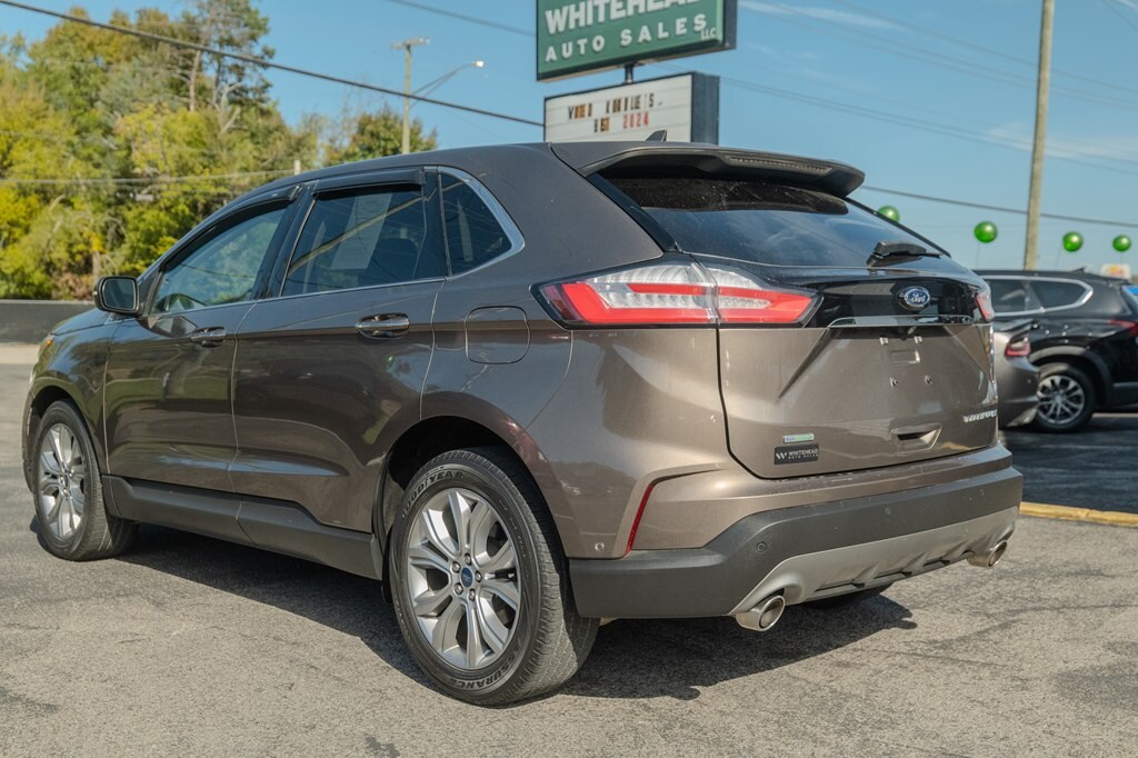 2019 Ford Edge Titanium photo 3