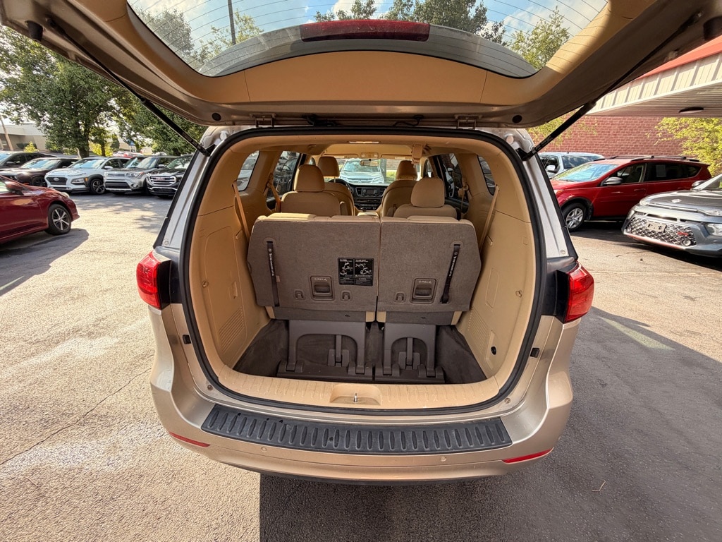 Used 2015 Kia Sedona LX Van