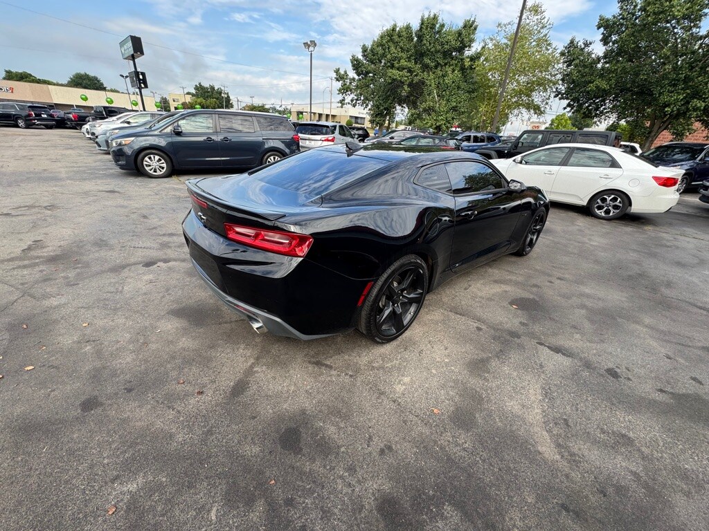 2018 Chevrolet Camaro 1LS 1LT photo 3