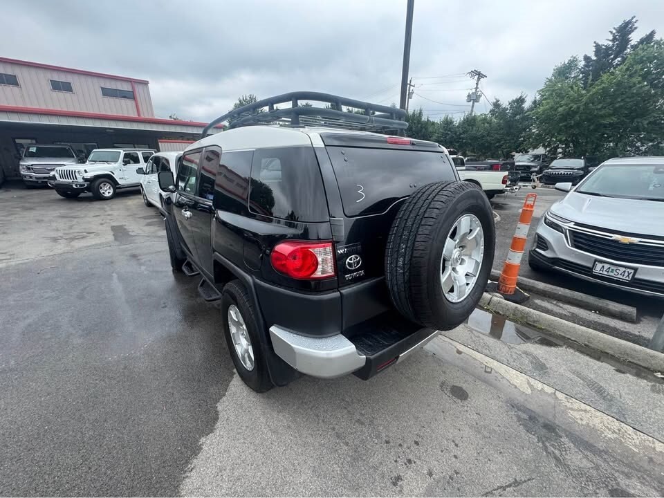 2007 Toyota FJ Cruiser Base photo 3