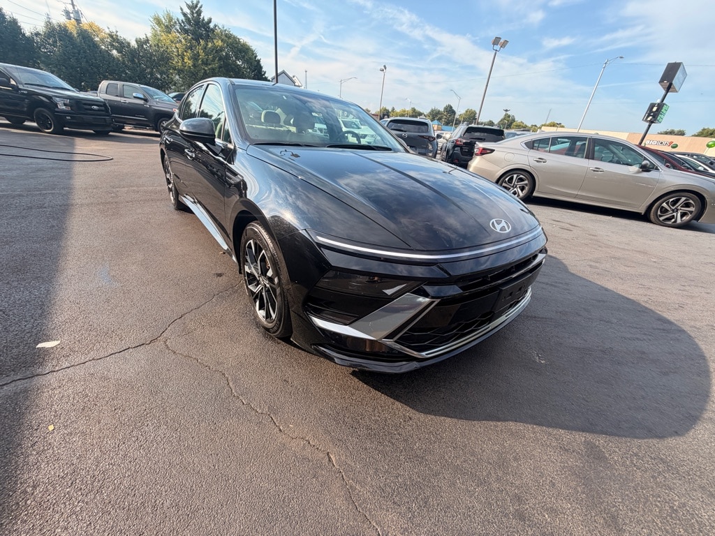 Used 2025 Hyundai Sonata SEL Sedan