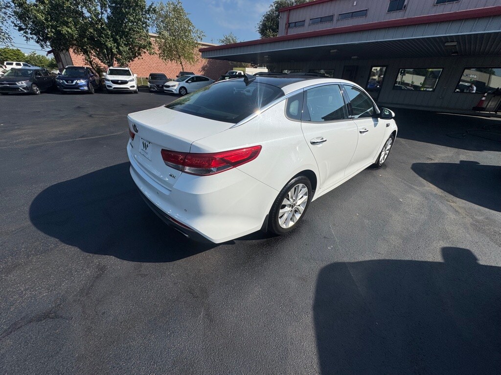 2018 Kia Optima EX photo 3