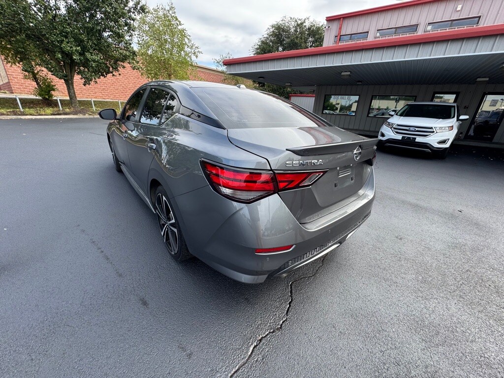 2021 Nissan Sentra SR photo 3