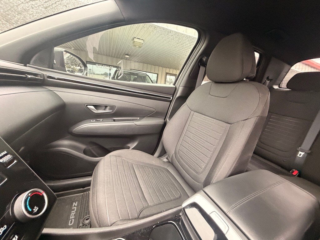 Used 2024 Hyundai Santa Cruz SE Mid-Size