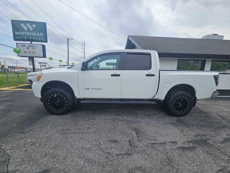 2014 Nissan Titan S photo 3