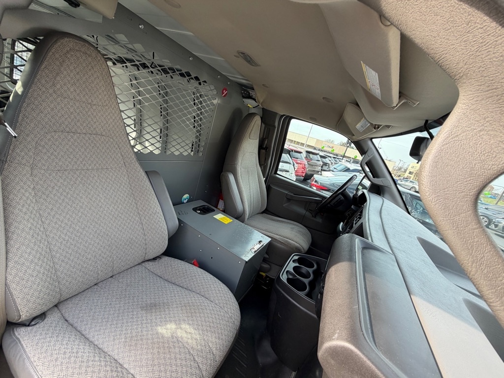 2020 Chevrolet Express Cargo Work Van - Photo 6