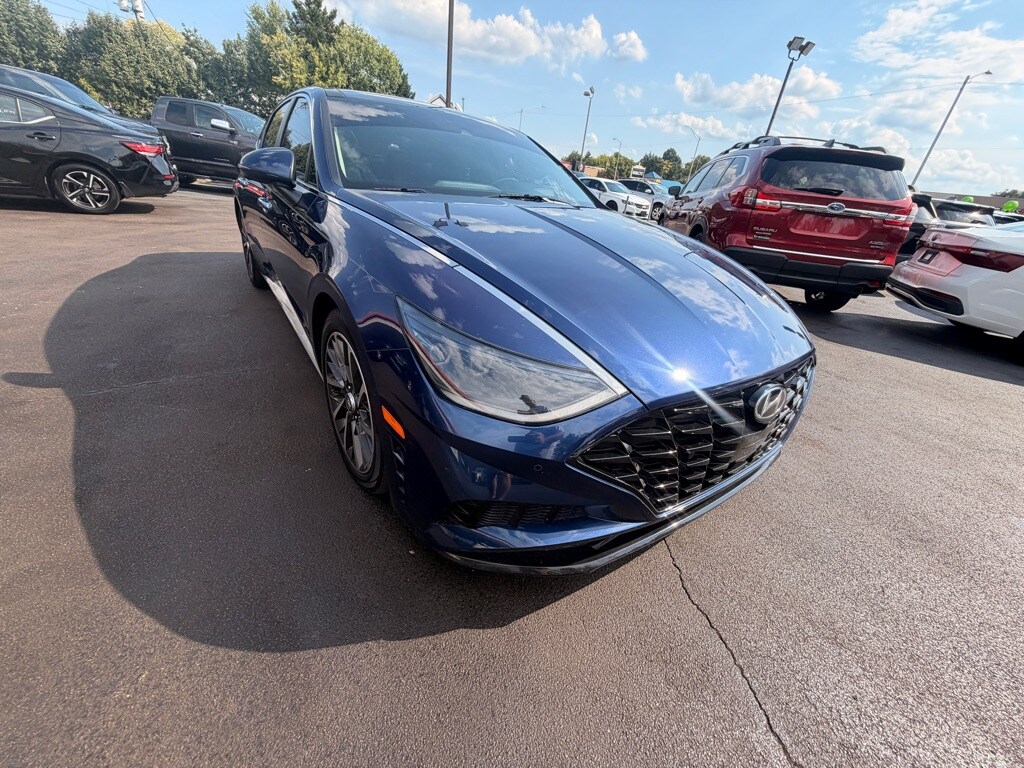 Used 2022 Hyundai Sonata Limited Sedan