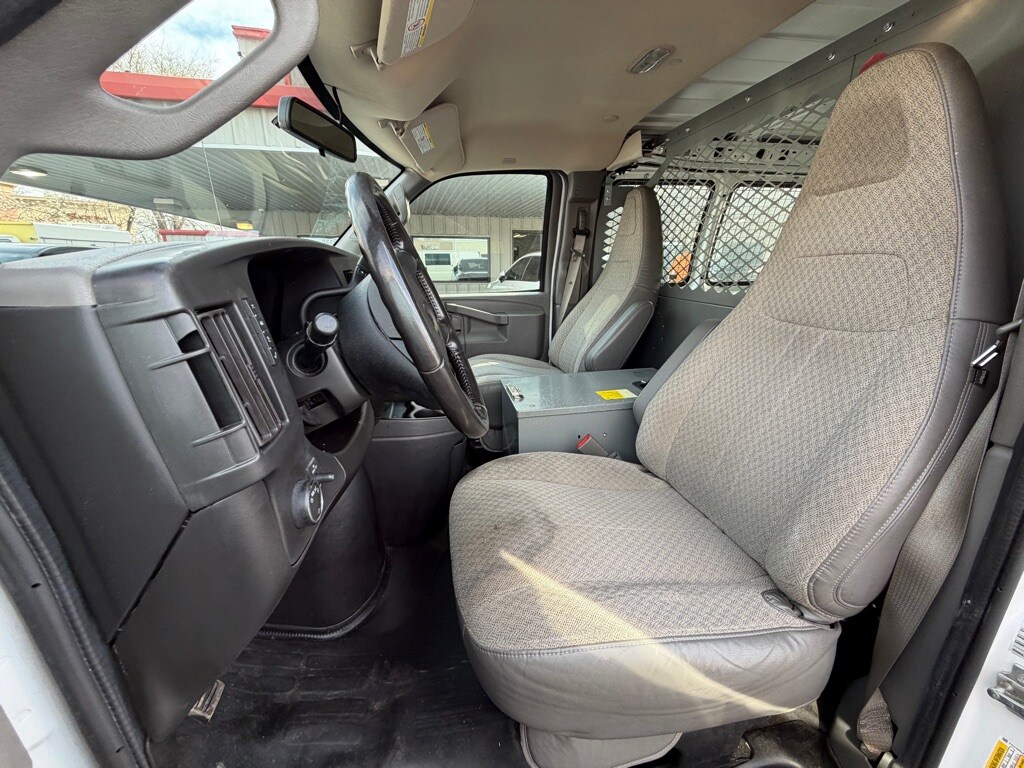 2020 Chevrolet Express Cargo Work Van - Photo 11
