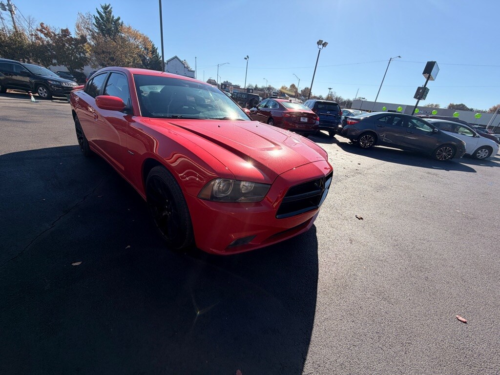 2014 Dodge Charger R/T photo 2