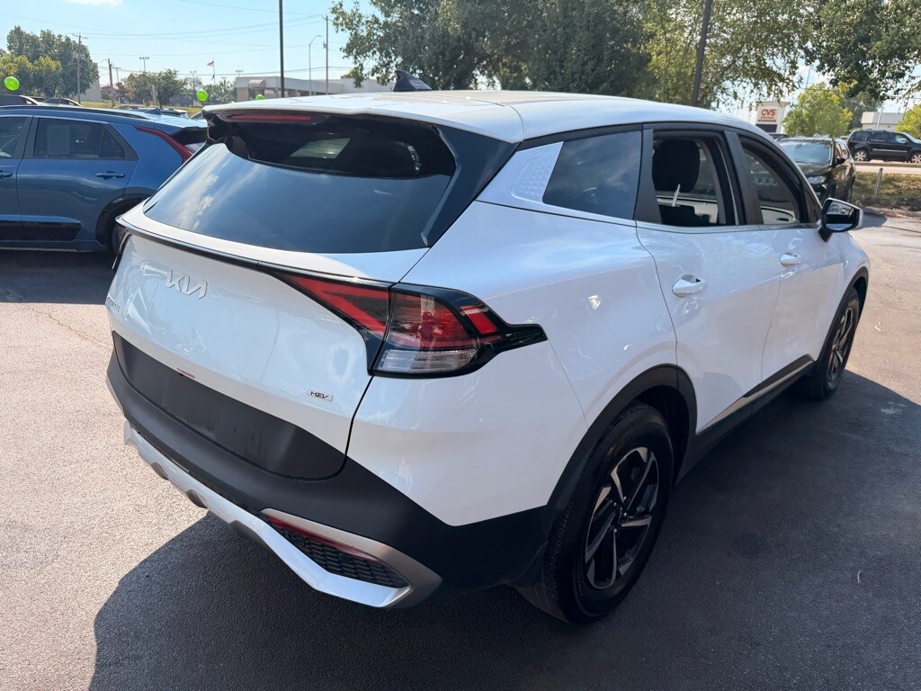 Used 2025 Kia Sportage LX SUV