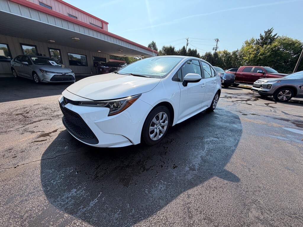 Used 2021 Toyota Corolla LE Sedan