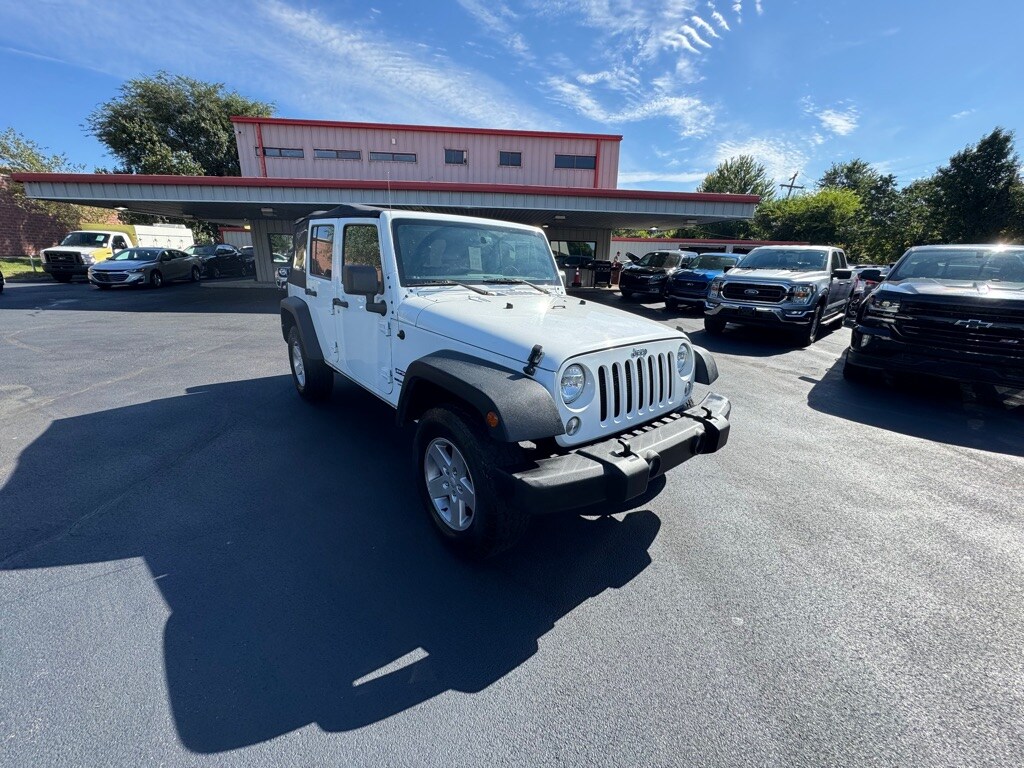 2017 Jeep Wrangler Unlimited Sport photo 2