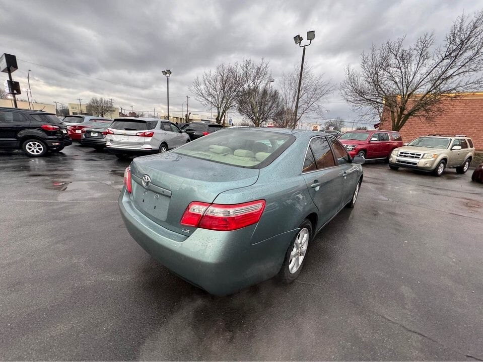 2009 Toyota Camry Base photo 2
