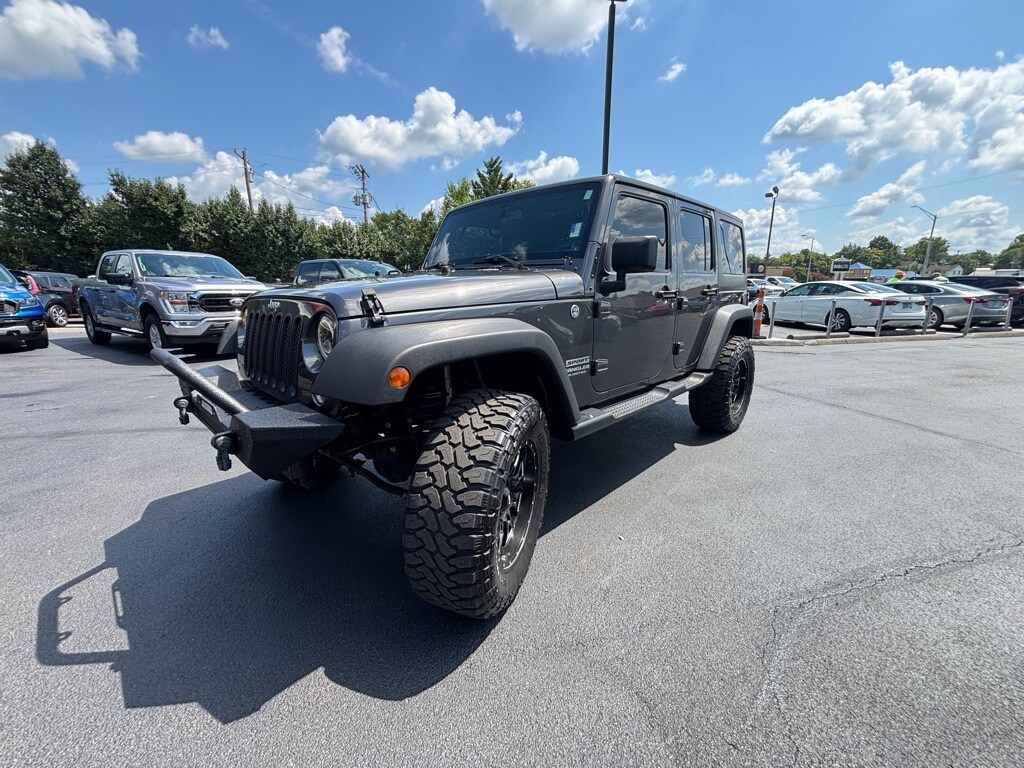 2017 Jeep Wrangler Unlimited Sport photo 3